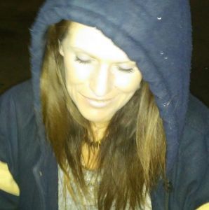 Meet your Posher, Leslie